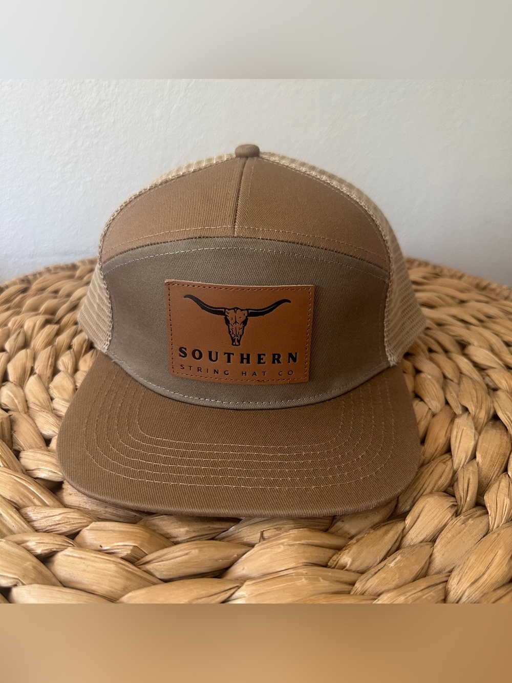 Southern String Hat Co Longhorn Skull Snapback Trucker Hat Tan Brown Like New